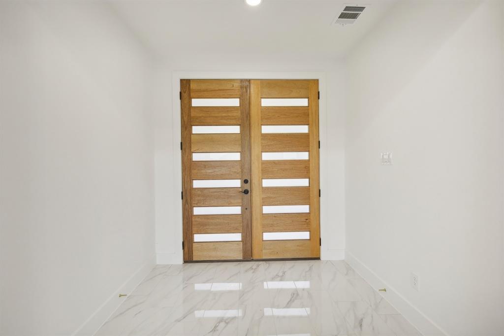 6657 Buffalo Ridge Circle Godley, TX 76044 - Photo 8 of 38 a view of front door