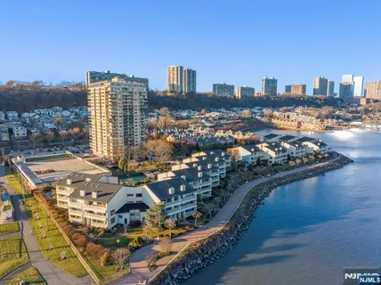 $1,249,900 | 1225 River Road, Unit 11D, Edgewater, NJ 07020