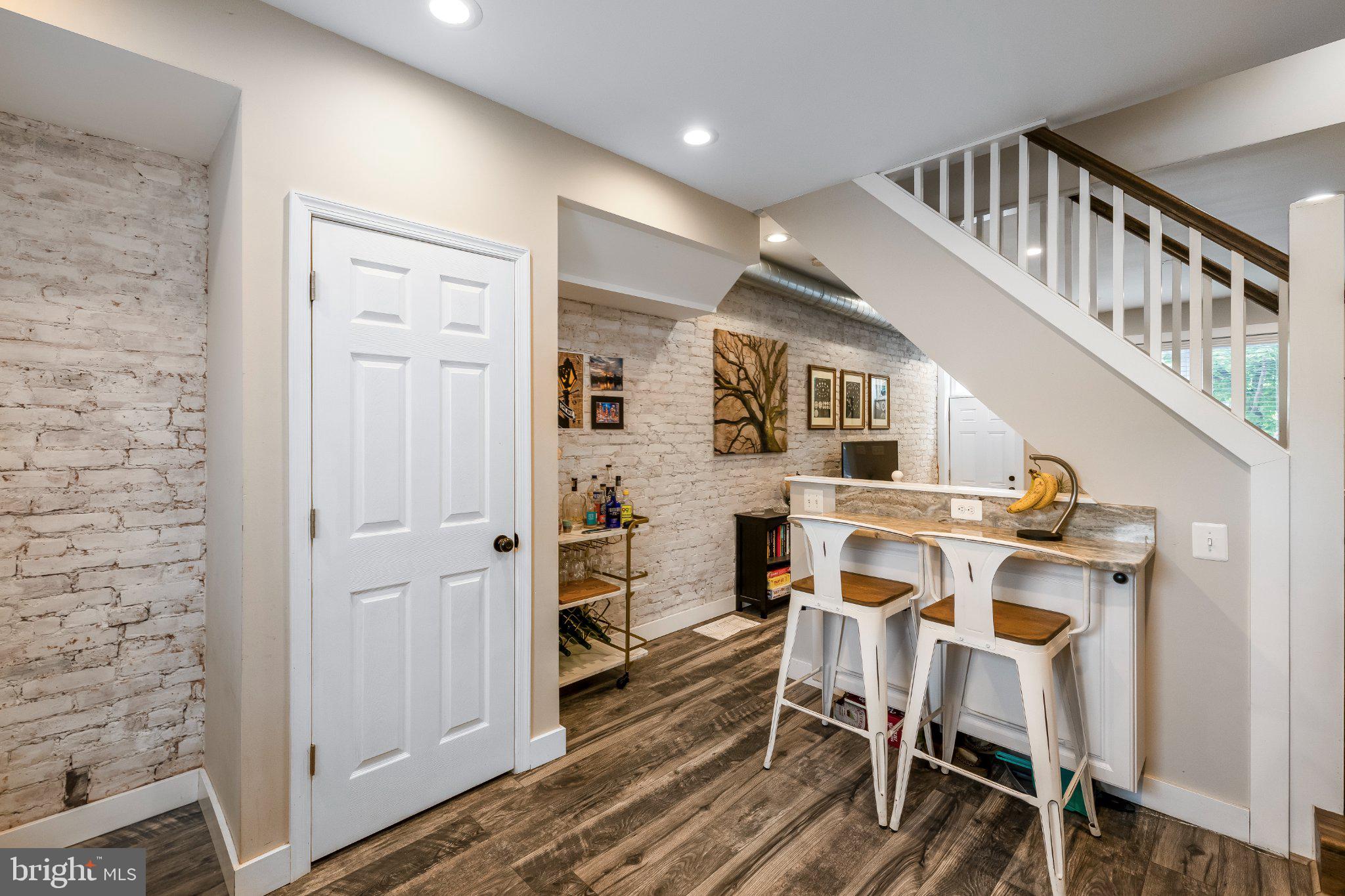 3240 Leverton Avenue Baltimore, MD 21224 - Photo 9 of 22 Charming entryway with modern flair.