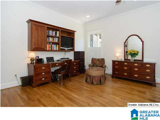128 East Hawthorne Road Birmingham, AL 35209 - Photo 15 of 32