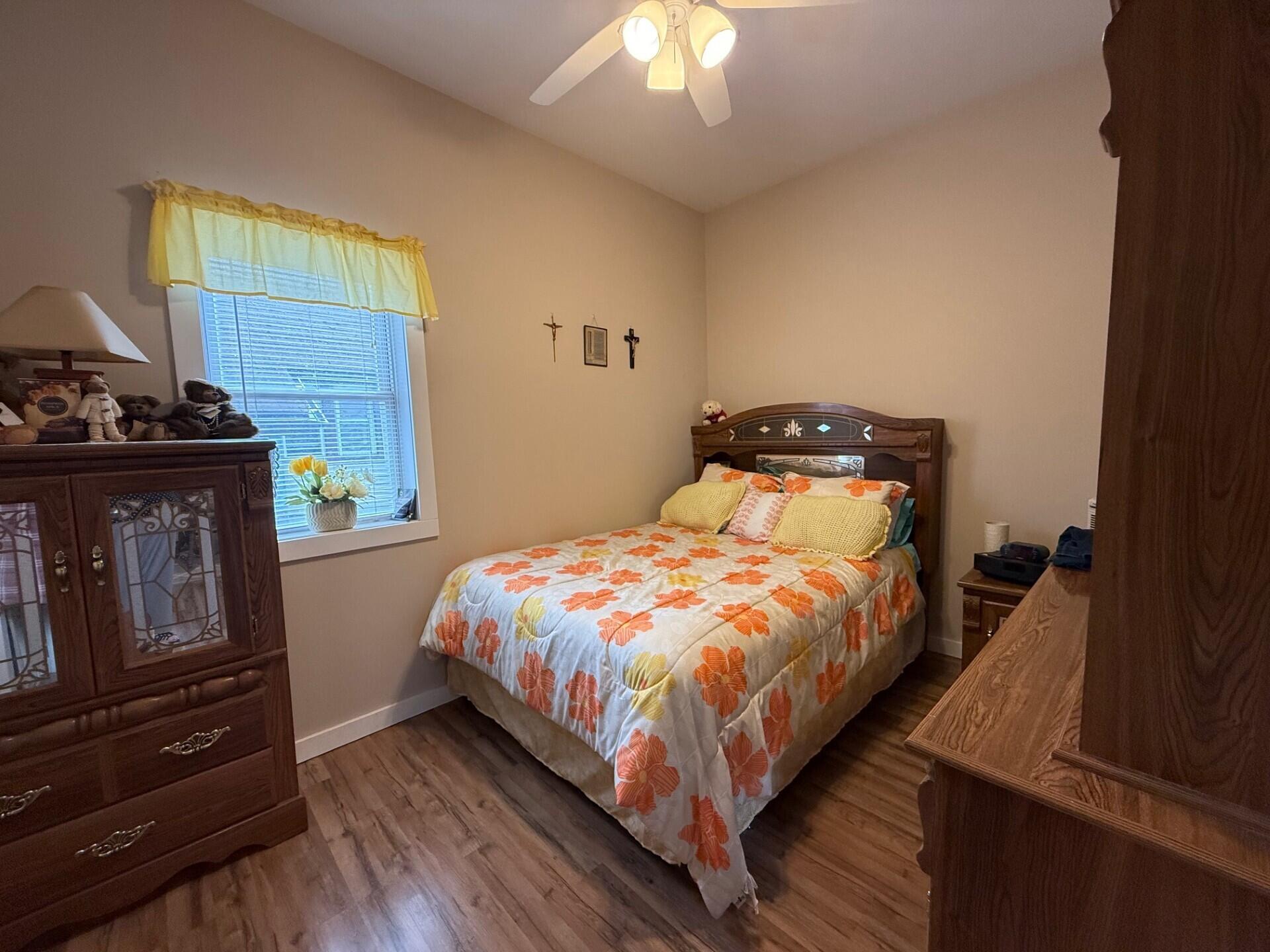 603 South George Street Ludington, MI 49431 - Photo 9 of 23 Bedroom1