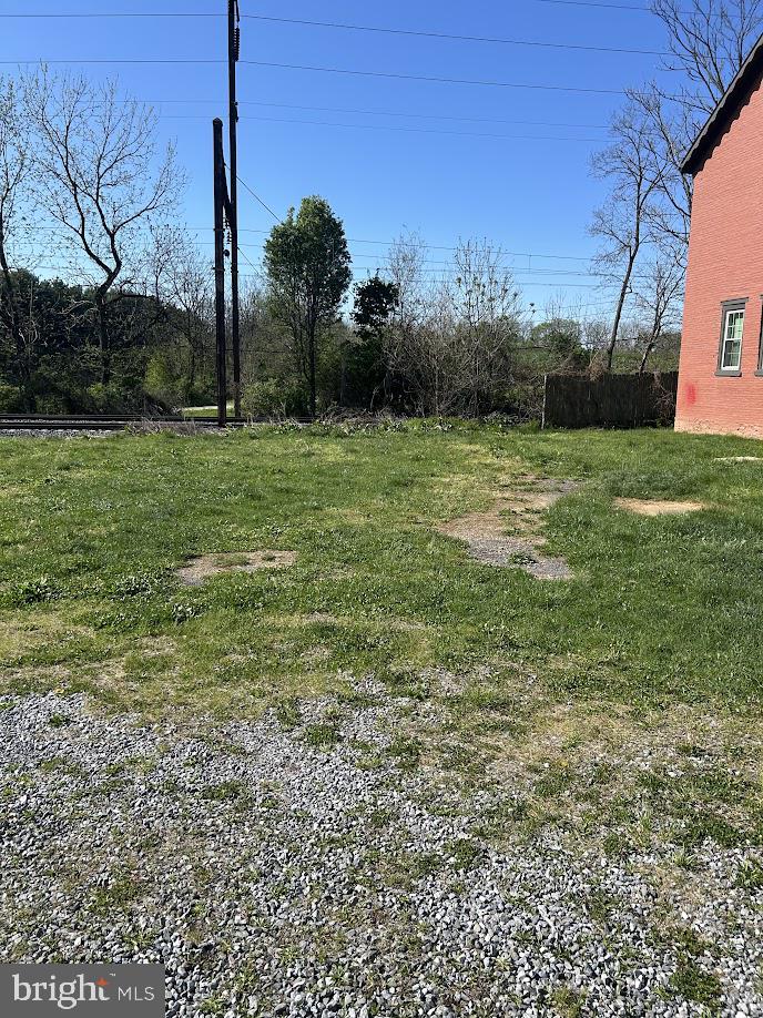 400 East Main Street Mount Joy, PA 17552 - Photo 10 of 15 a view of a garden