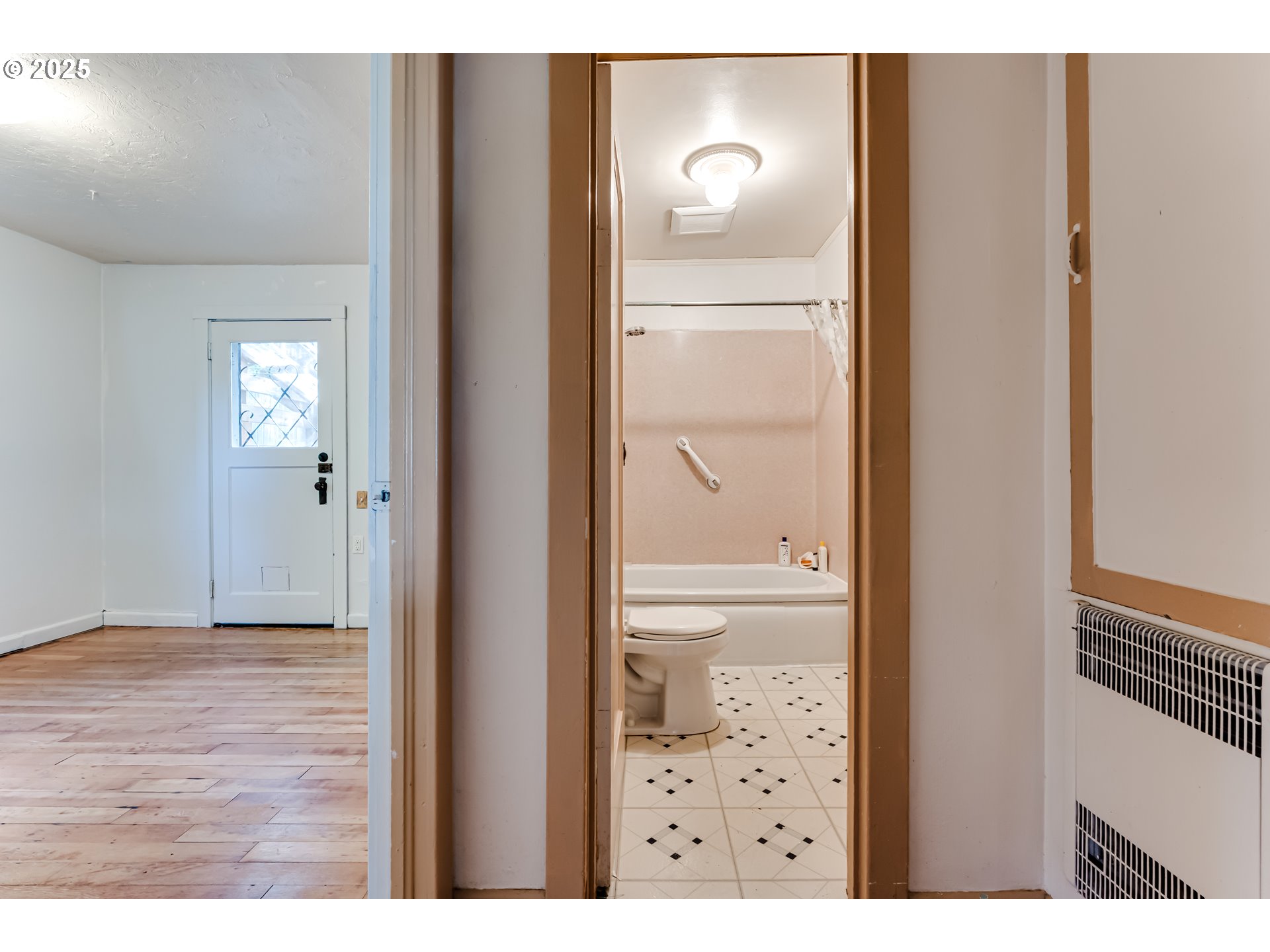 1327 Grant Street Eugene, OR 97402 - Photo 12 of 28