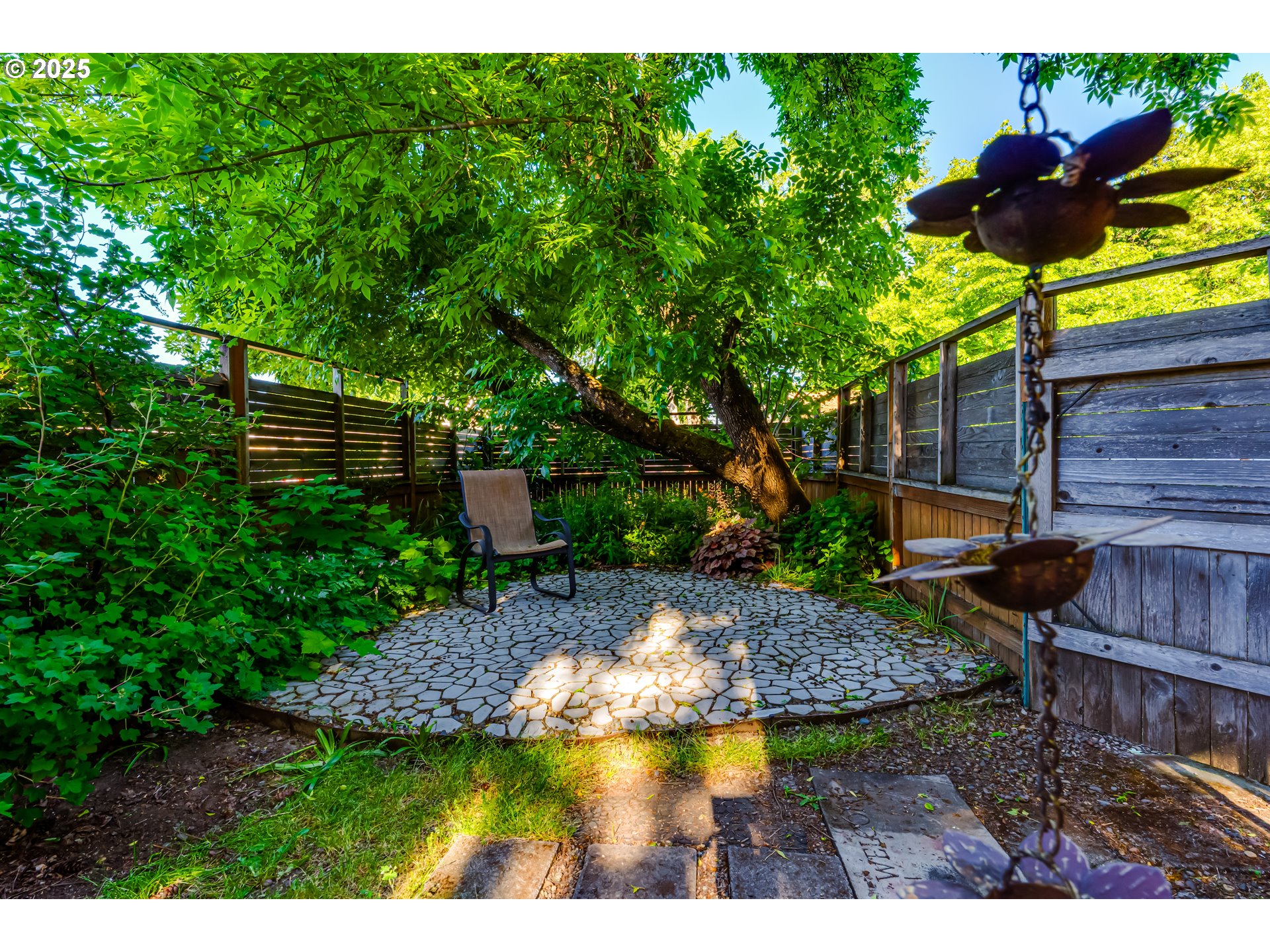 1327 Grant Street Eugene, OR 97402 - Photo 25 of 28