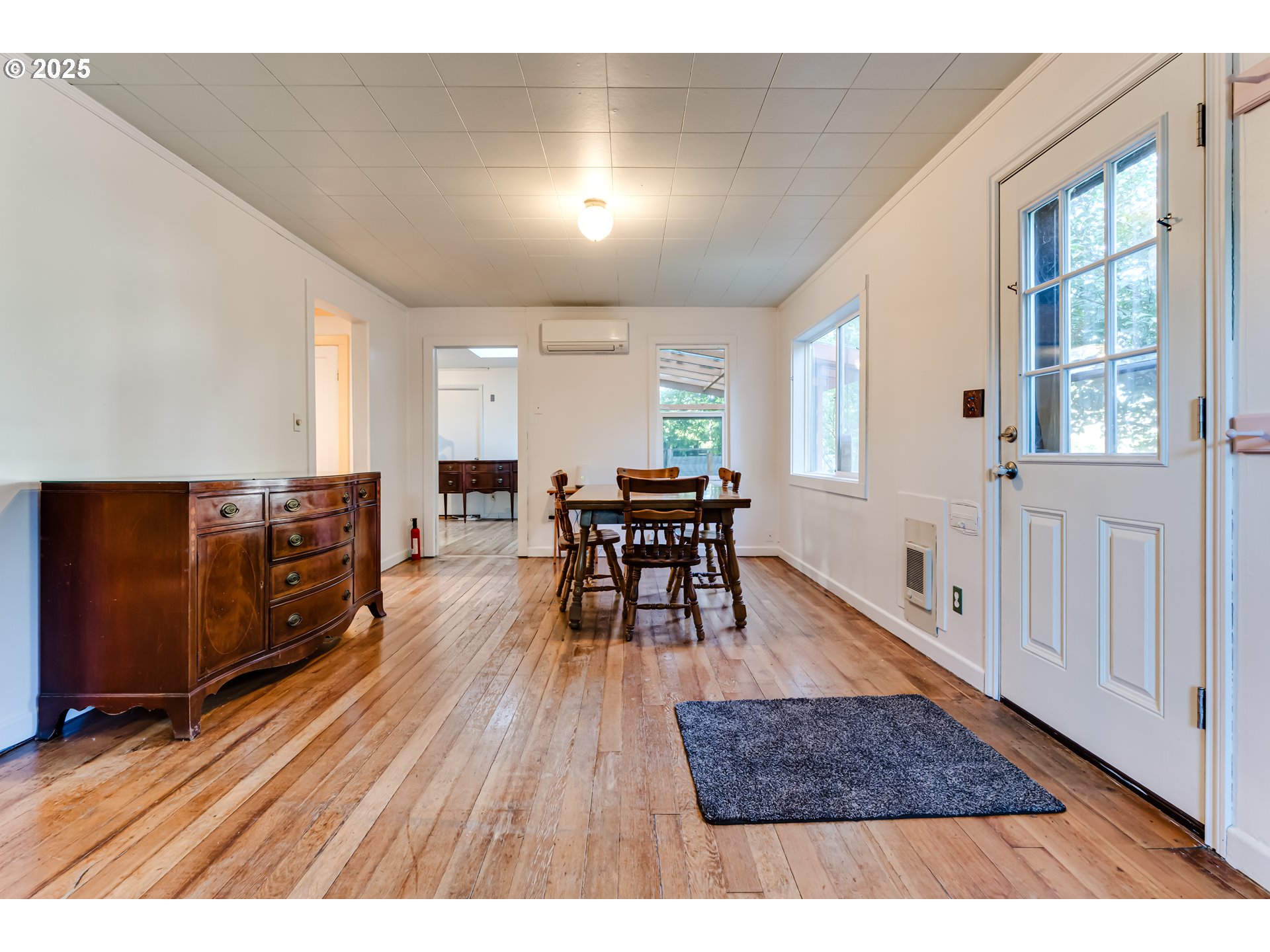 1327 Grant Street Eugene, OR 97402 - Photo 5 of 28