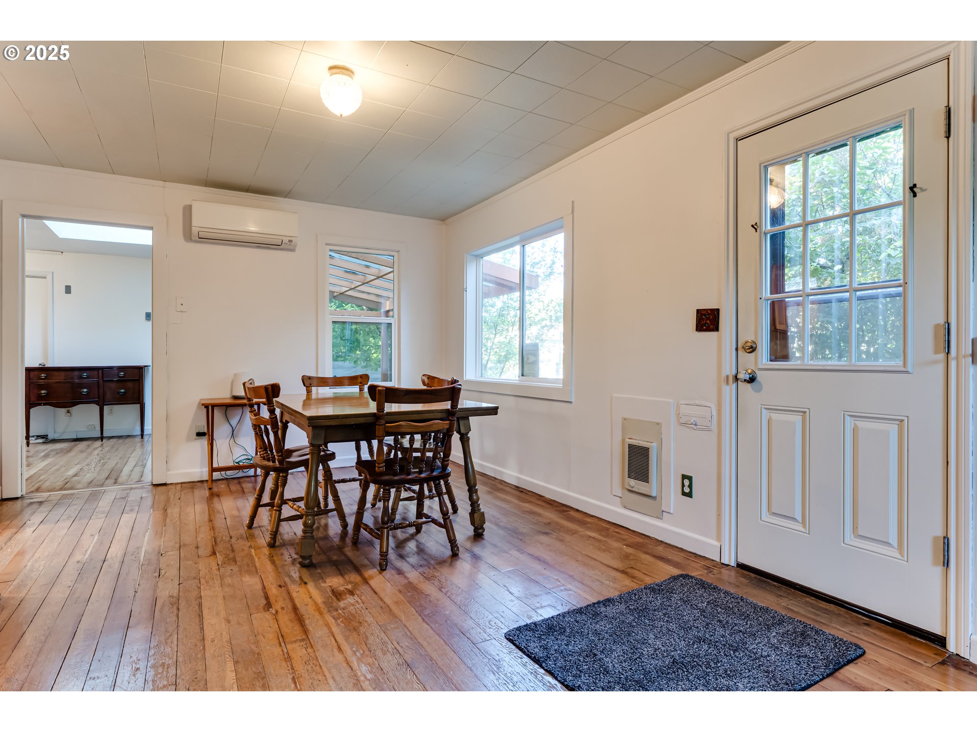 1327 Grant Street Eugene, OR 97402 - Photo 7 of 28