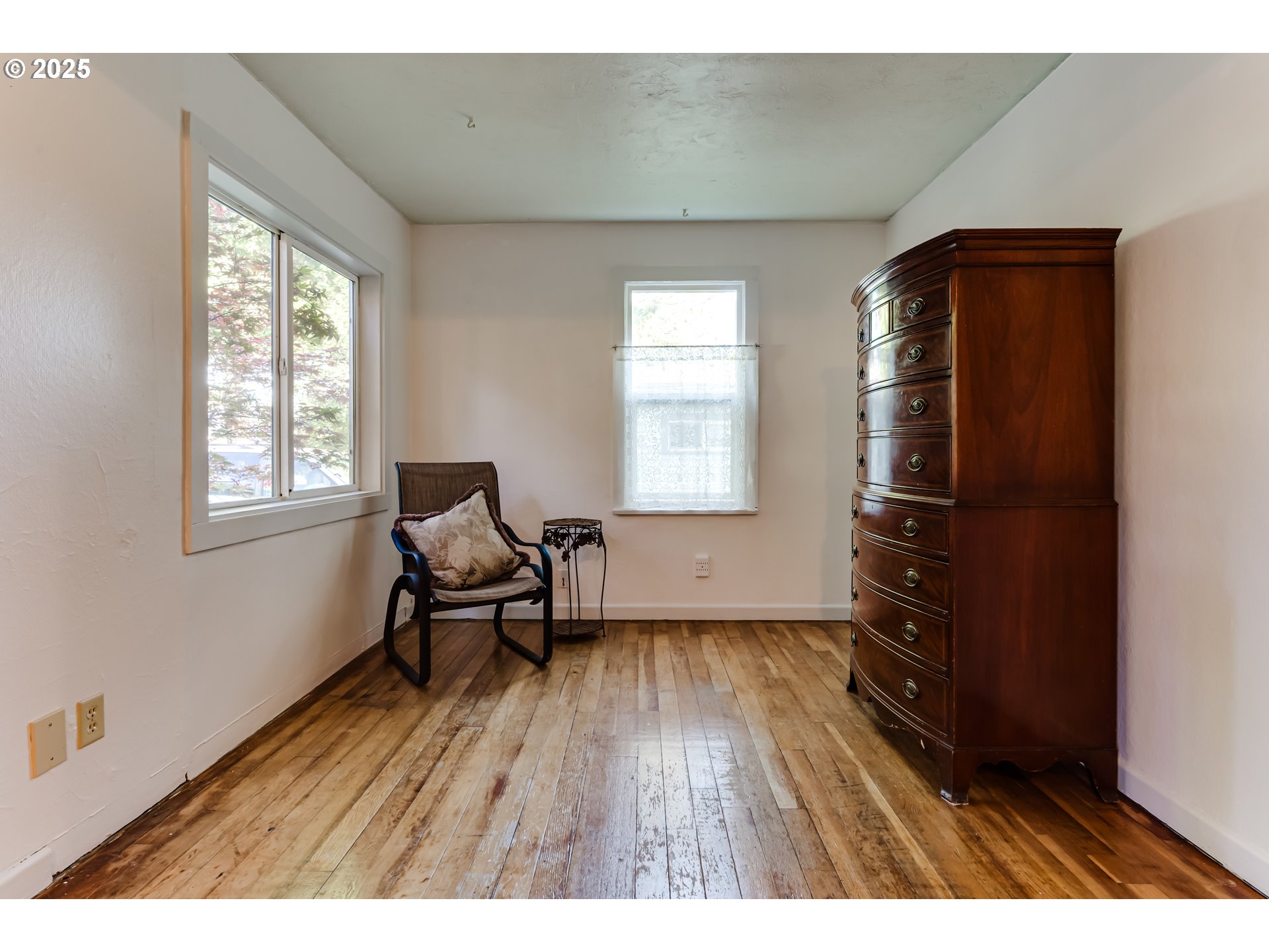 1327 Grant Street Eugene, OR 97402 - Photo 9 of 28