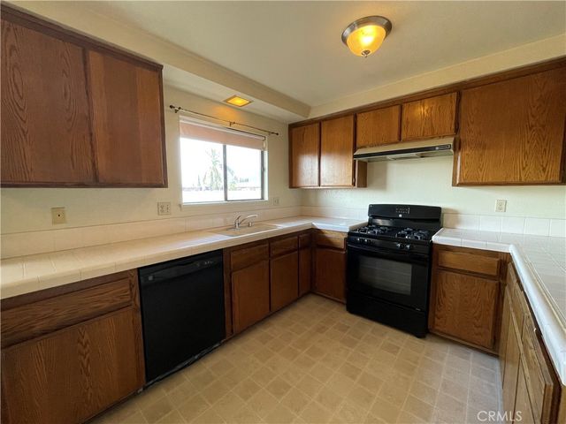 $2,150 | 330 West Mountain View Avenue, Unit 201, Glendora, CA 91741
