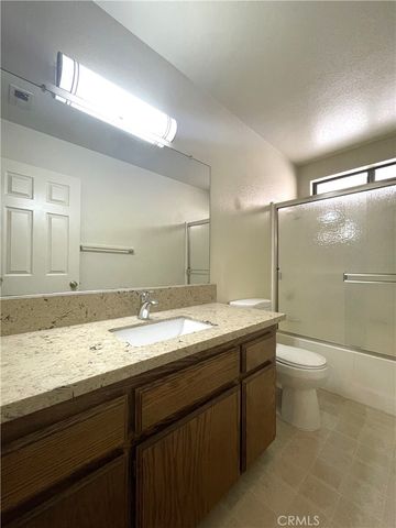 $2,150 | 330 West Mountain View Avenue, Unit 201, Glendora, CA 91741