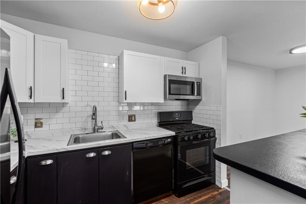 2006 Kenzie Road Pittsburgh, PA 15205 - Photo 7 of 22 Gallery Image 7