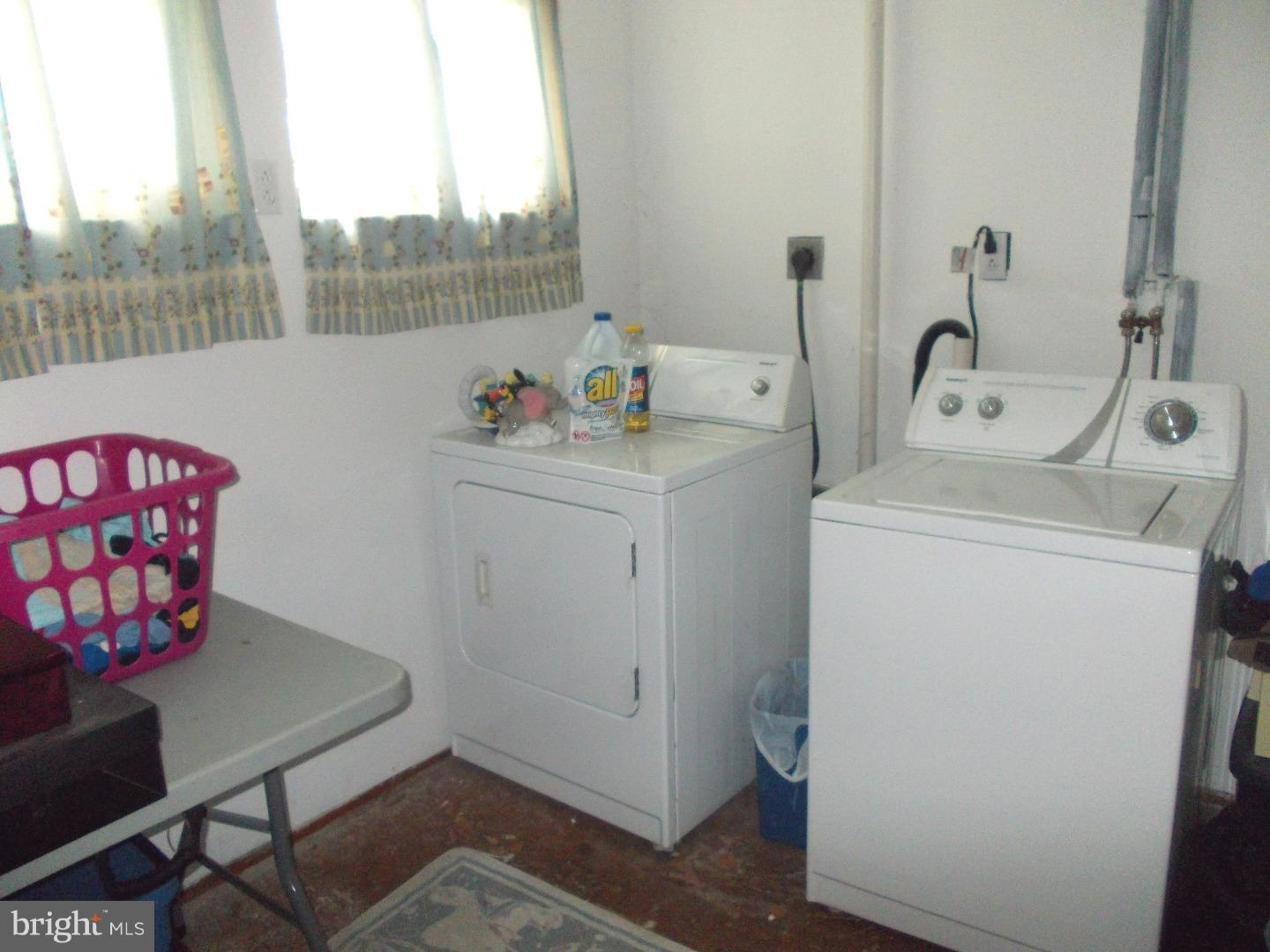 27 Towpath Road Levittown, PA 19056 - Photo 15 of 17 Laundry Room