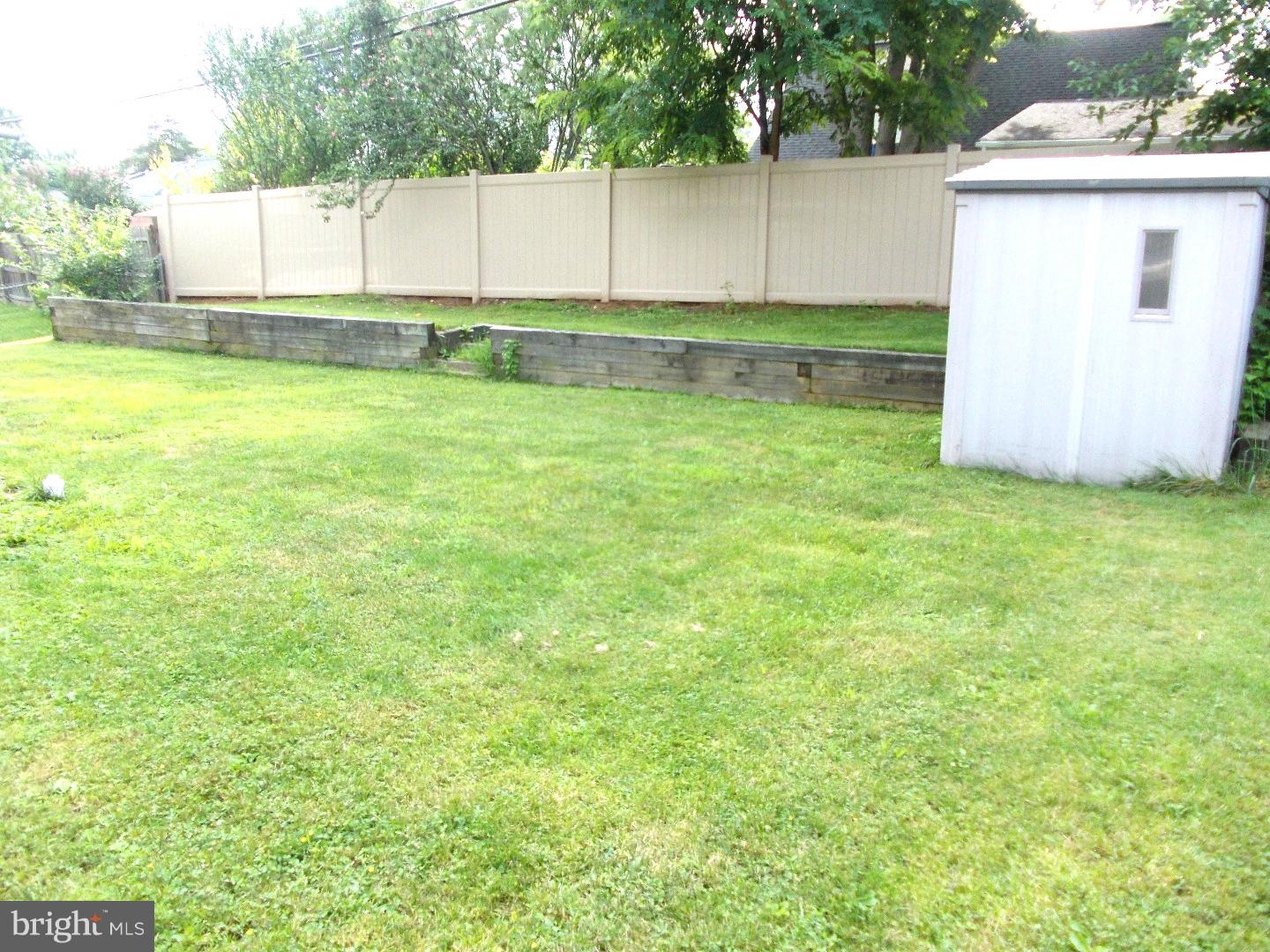 27 Towpath Road Levittown, PA 19056 - Photo 16 of 17