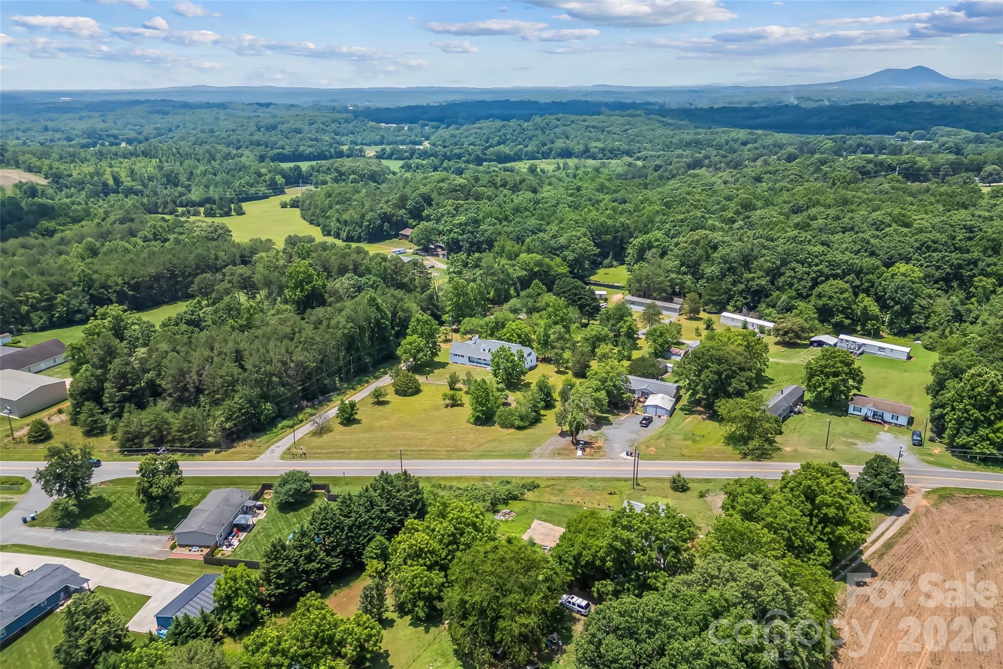 2705 Robinson Road Newton, NC 28658 - Photo 34 of 37