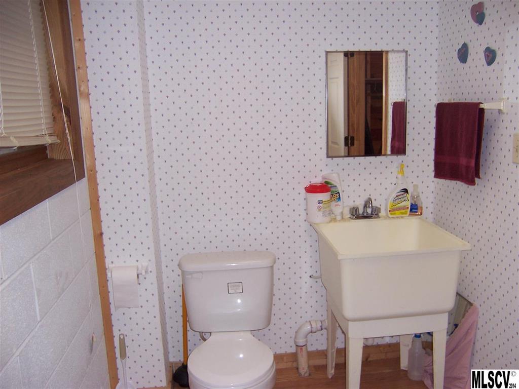 1573 Rosa Propes Drive Conover, NC 28613 - Photo 8 of 25 Gallery Image 8