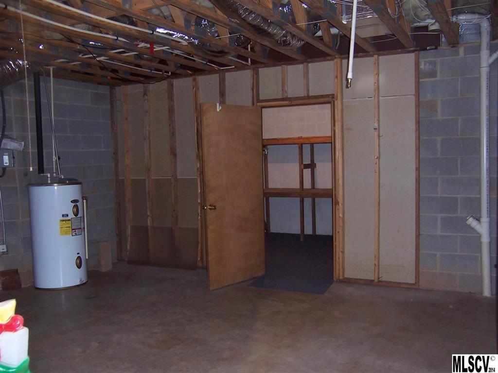1573 Rosa Propes Drive Conover, NC 28613 - Photo 9 of 25 Gallery Image 9