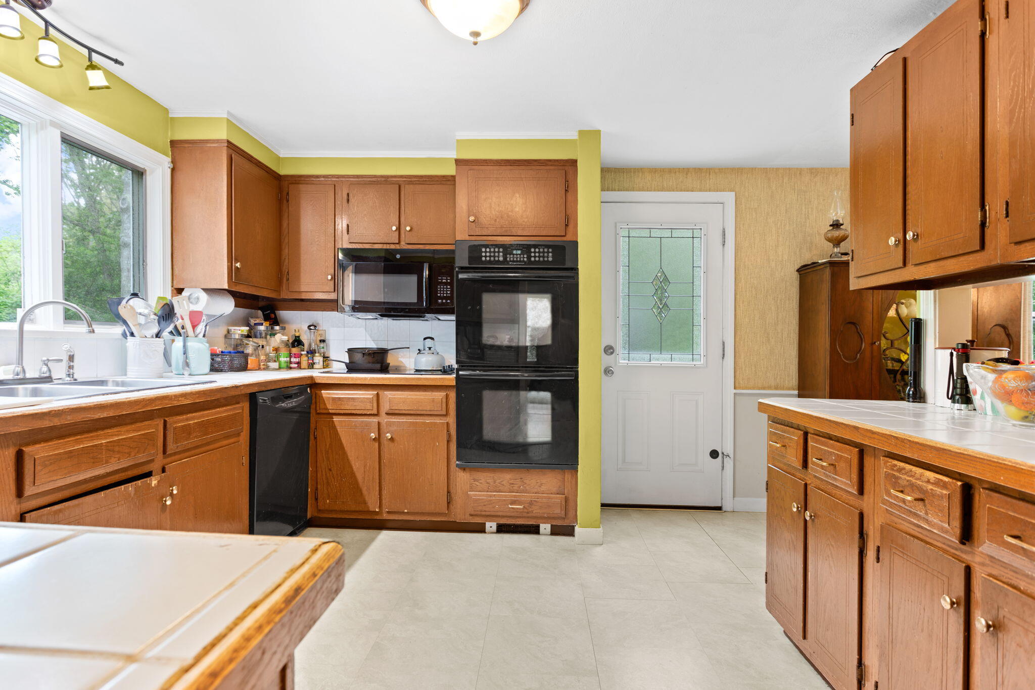 33 Windsor Road Sandwich, MA 02563 - Photo 5 of 30 5-web-or-mls-33 Windsor Rd Hi Res-4