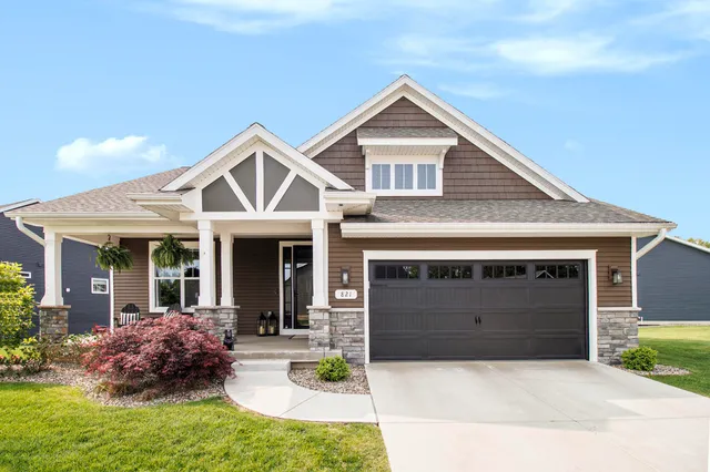 $589,000 | 821 Janelle Court, Portage, MI 49024