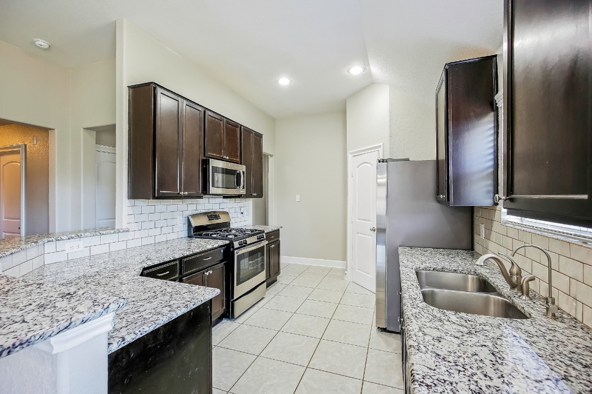 2598 Magnolia Fair Way Spring, TX 77386 - Photo 11 of 18