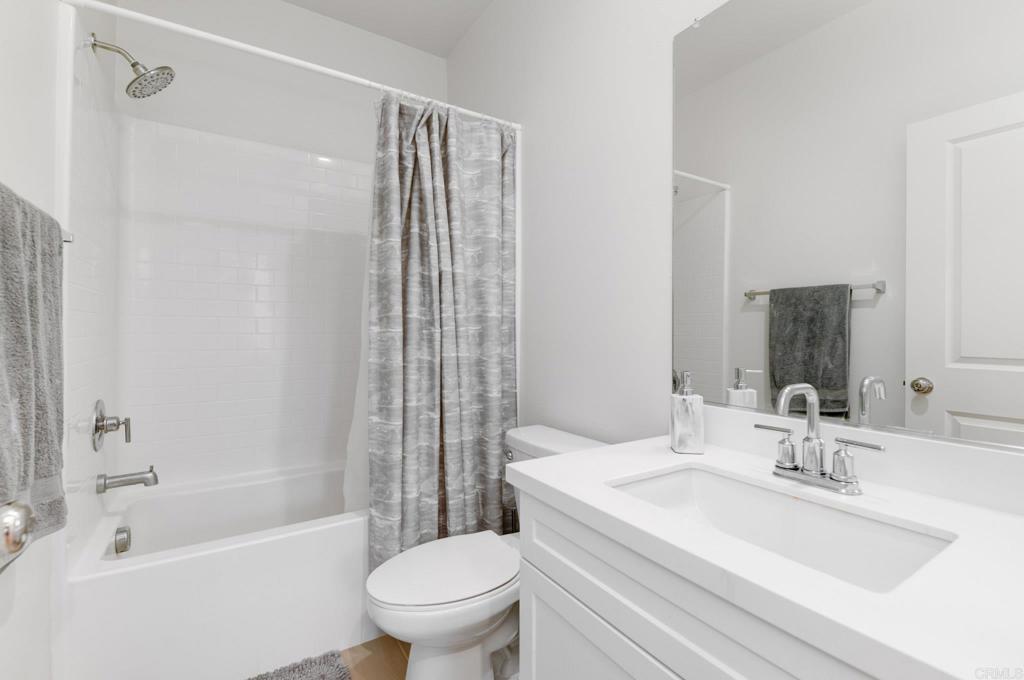 319 Lagoon Way Santee, CA 92071 - Photo 17 of 30