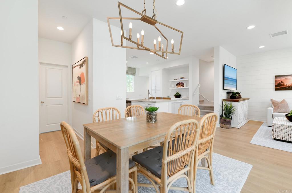 319 Lagoon Way Santee, CA 92071 - Photo 8 of 30