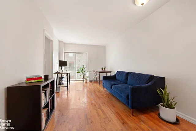 $995,000 | 350 West 14th Street, Unit 5A | West Village