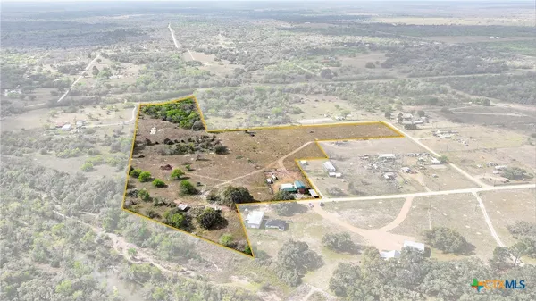 $584,900 | 617 Bartlett Road, Victoria, TX 77905