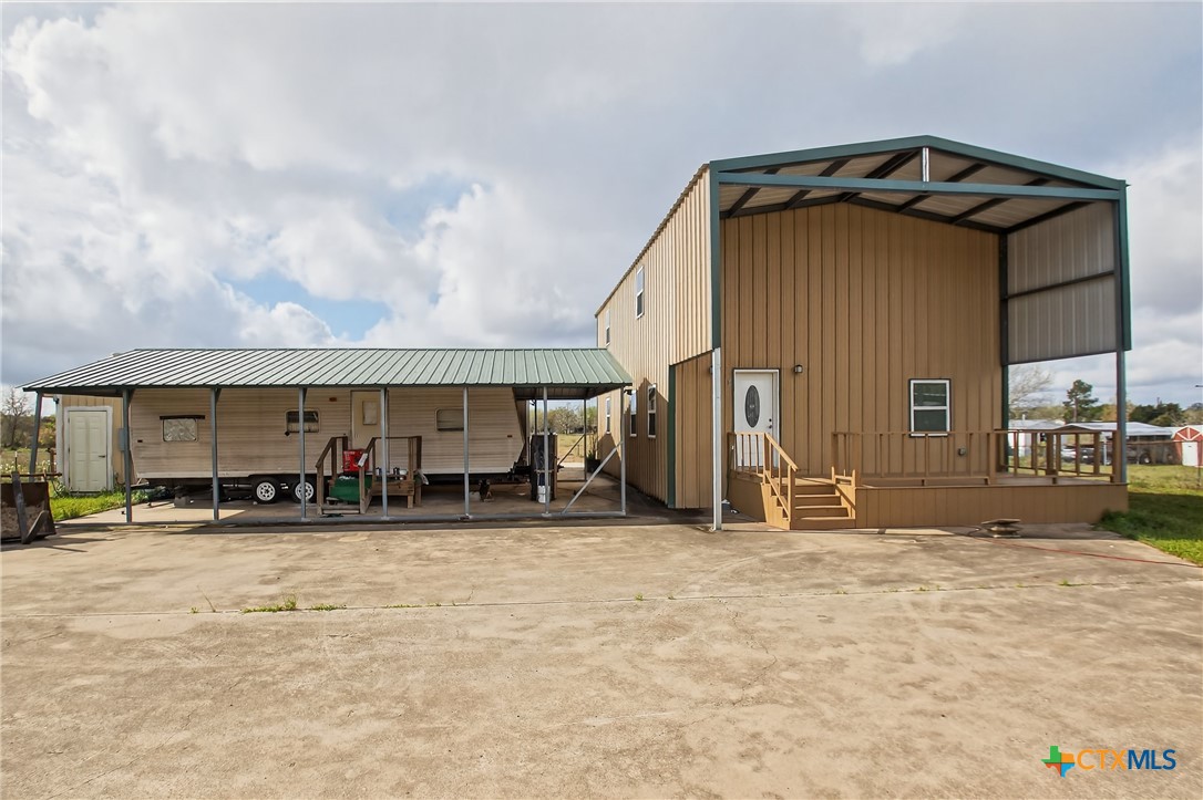 617 Bartlett Road Victoria, TX 77905 - Photo 2 of 30 617 Barlett Front View