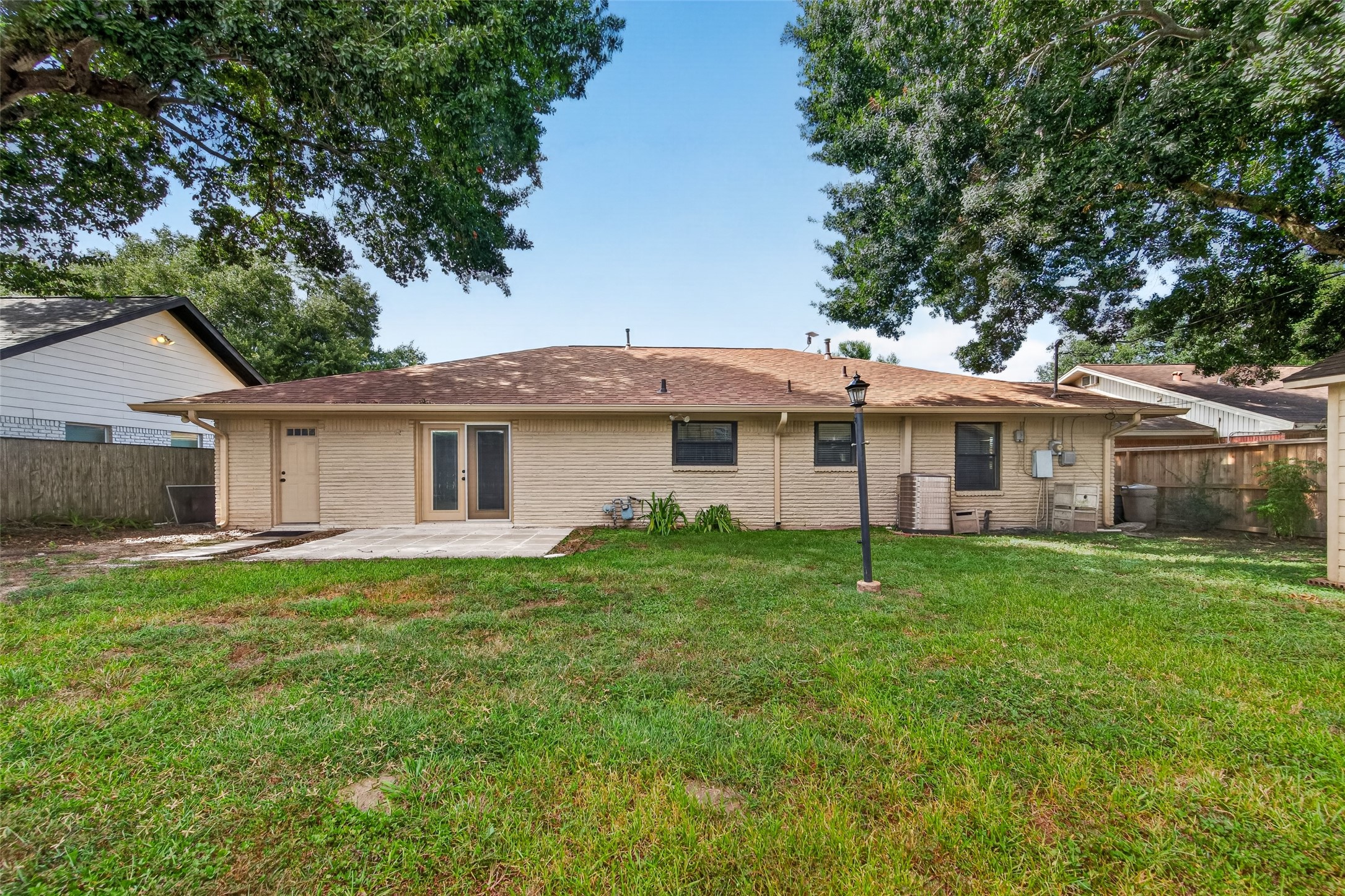 5411 Spellman Road Houston, TX 77096 - Photo 39 of 43 Gallery Image 39