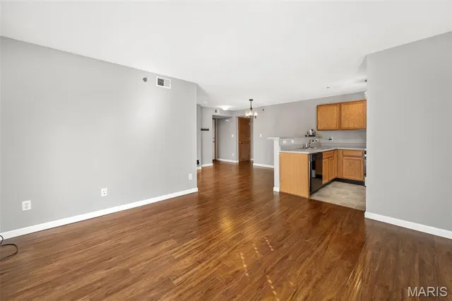 $170,000 | 1141 Arbor Creek Drive, Unit 2C, St. Louis, MO 63122