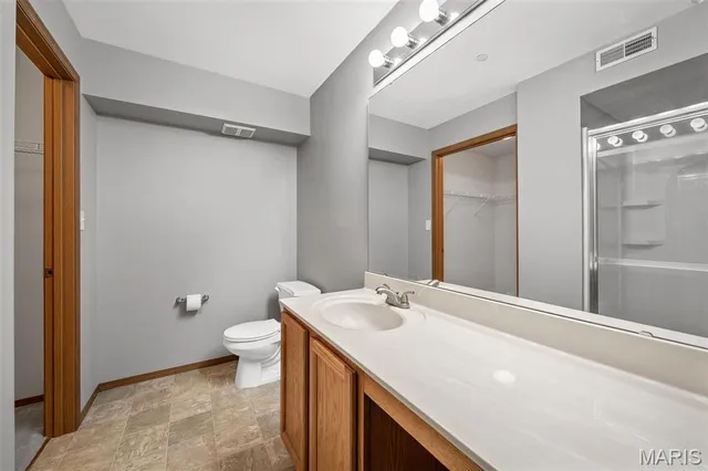 $170,000 | 1141 Arbor Creek Drive, Unit 2C, St. Louis, MO 63122