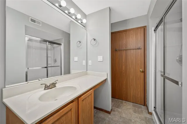 $170,000 | 1141 Arbor Creek Drive, Unit 2C, St. Louis, MO 63122