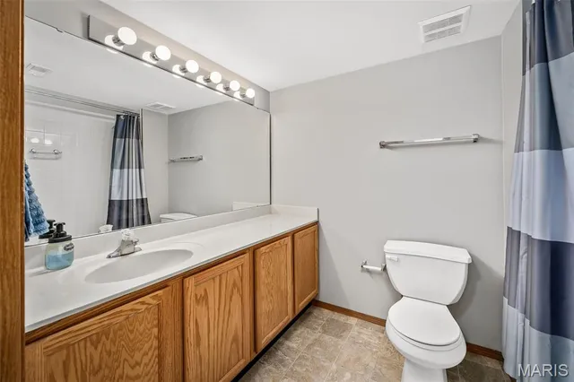 $170,000 | 1141 Arbor Creek Drive, Unit 2C, St. Louis, MO 63122