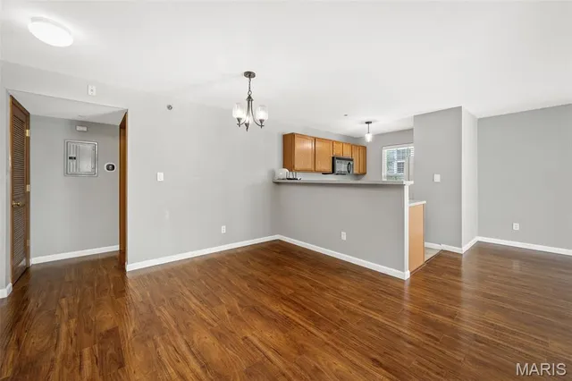 $170,000 | 1141 Arbor Creek Drive, Unit 2C, St. Louis, MO 63122