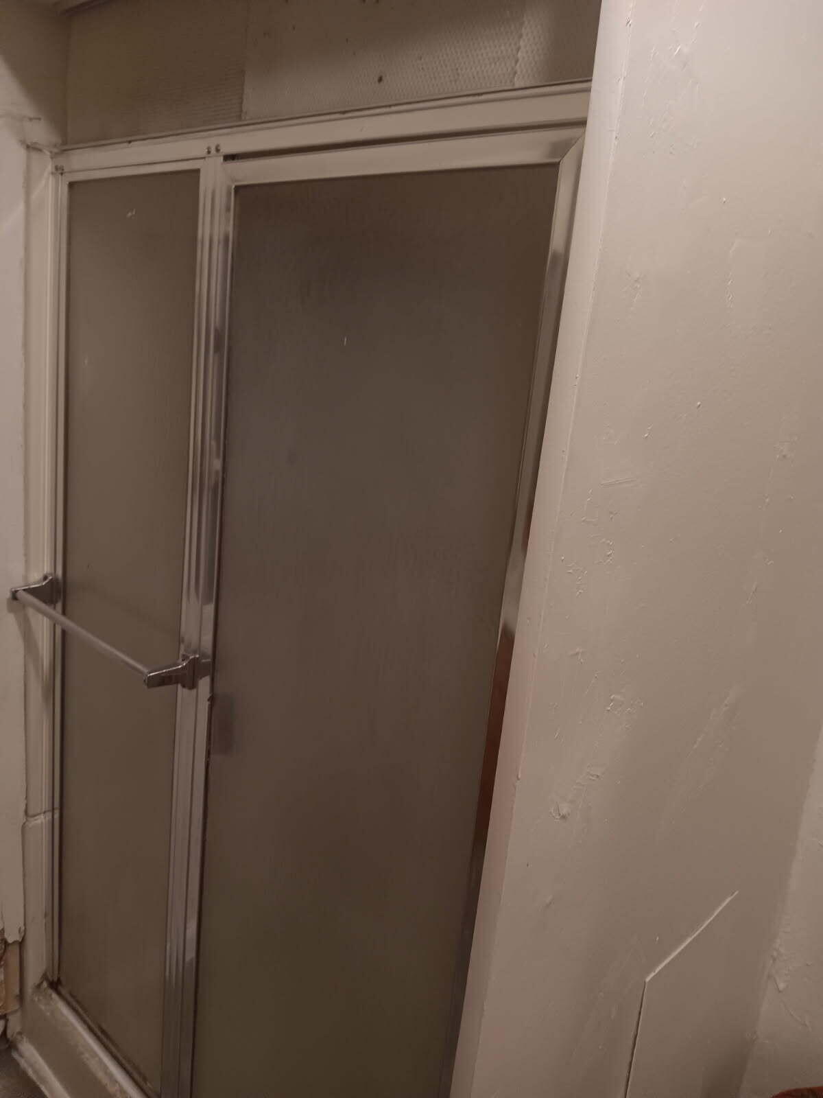 10001 West Frontage Road South Gate, CA 90280 - Photo 17 of 34 a view of closet