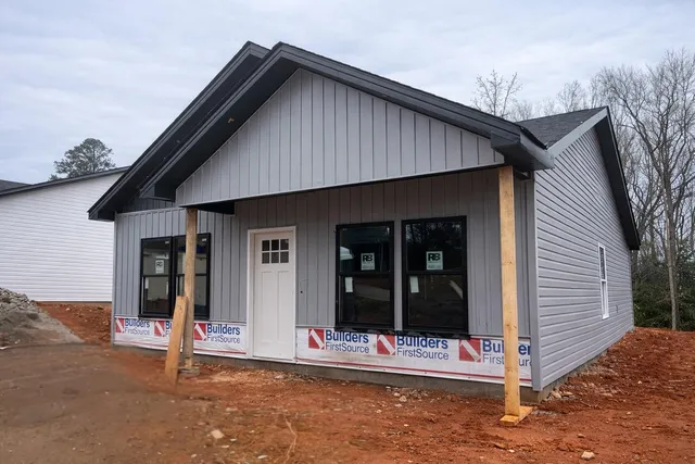 $214,900 | 16 Poplar Street, Woodruff, SC 29388