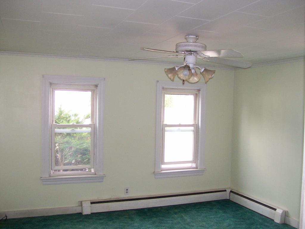 100 Maple Street Rochester, NH 03867 - Photo 11 of 36