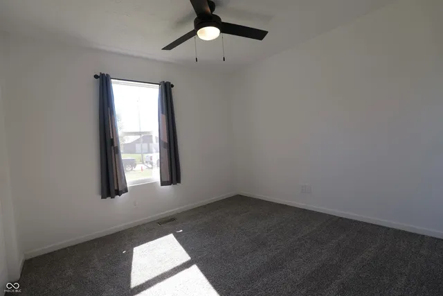 $295,000 | 12 Rypma Row, Whiteland, IN 46184