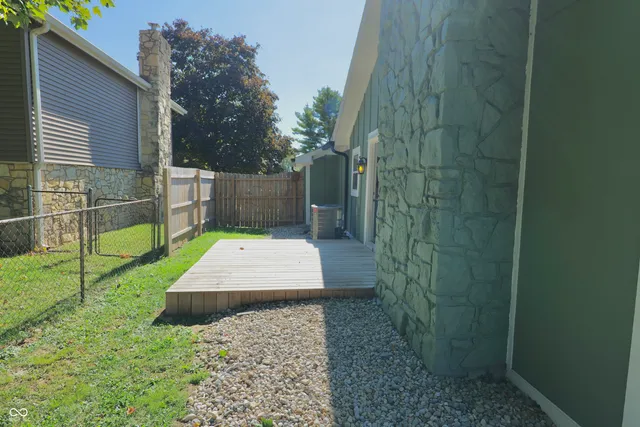 $295,000 | 12 Rypma Row, Whiteland, IN 46184