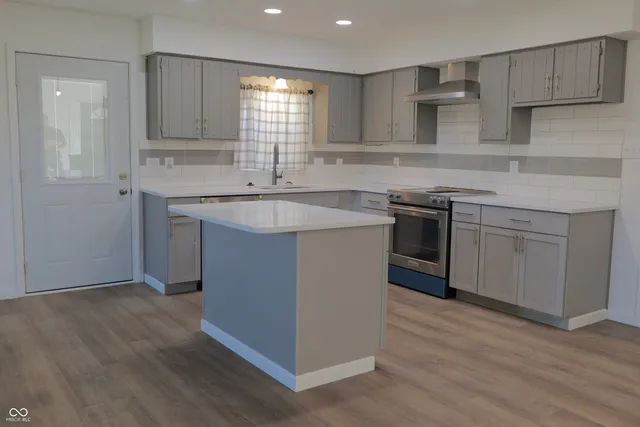 $295,000 | 12 Rypma Row, Whiteland, IN 46184