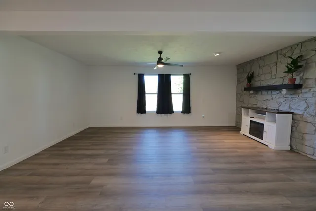 $295,000 | 12 Rypma Row, Whiteland, IN 46184