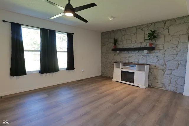 $295,000 | 12 Rypma Row, Whiteland, IN 46184