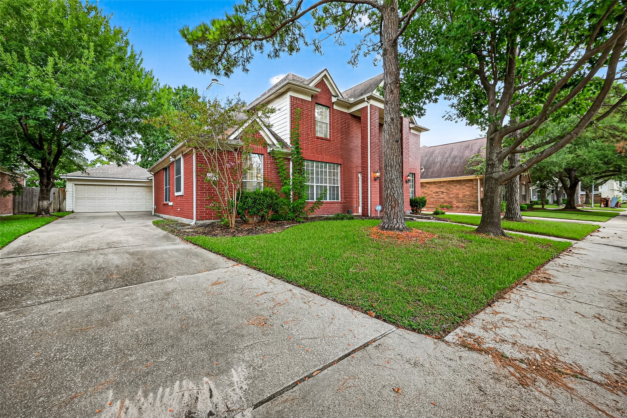 19018 Ridge Hill Court Houston, TX 77084 - Photo 3 of 16