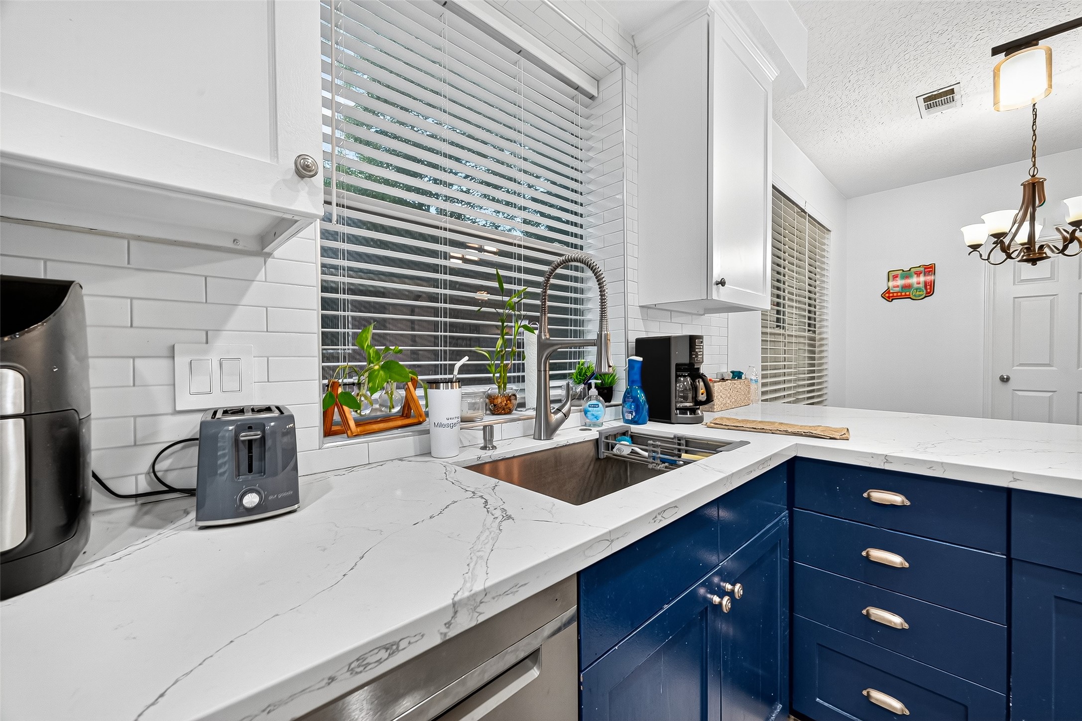 19018 Ridge Hill Court Houston, TX 77084 - Photo 10 of 16