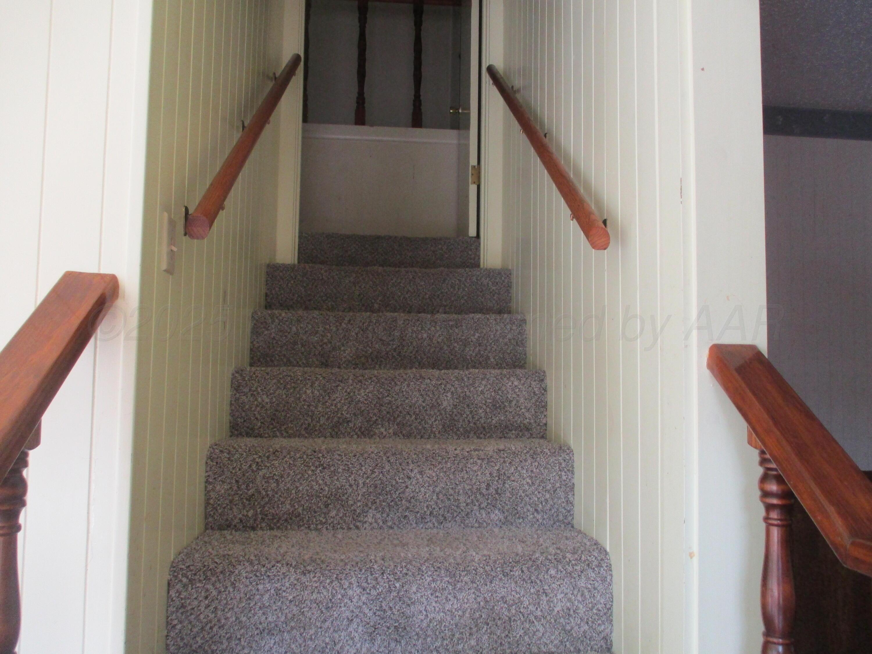 7000 Euclid Street Amarillo, TX 79110 - Photo 30 of 34 Stairs to Bedroom 4