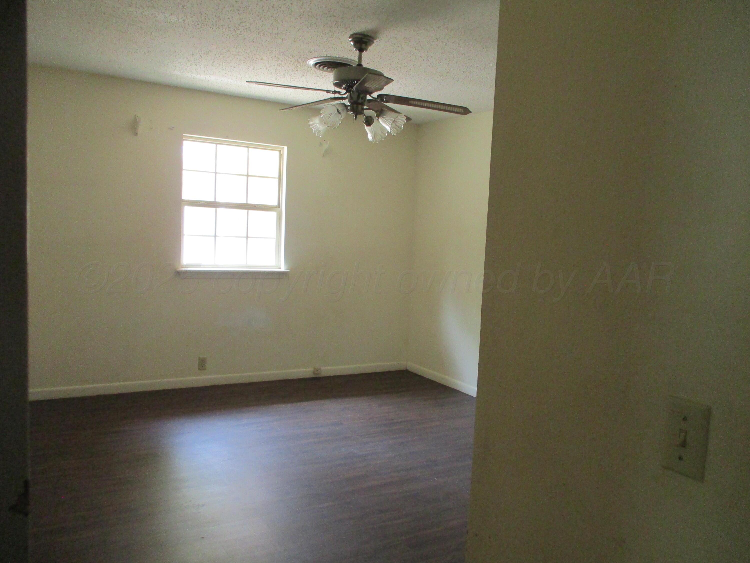 7000 Euclid Street Amarillo, TX 79110 - Photo 9 of 34 Bedroom 1