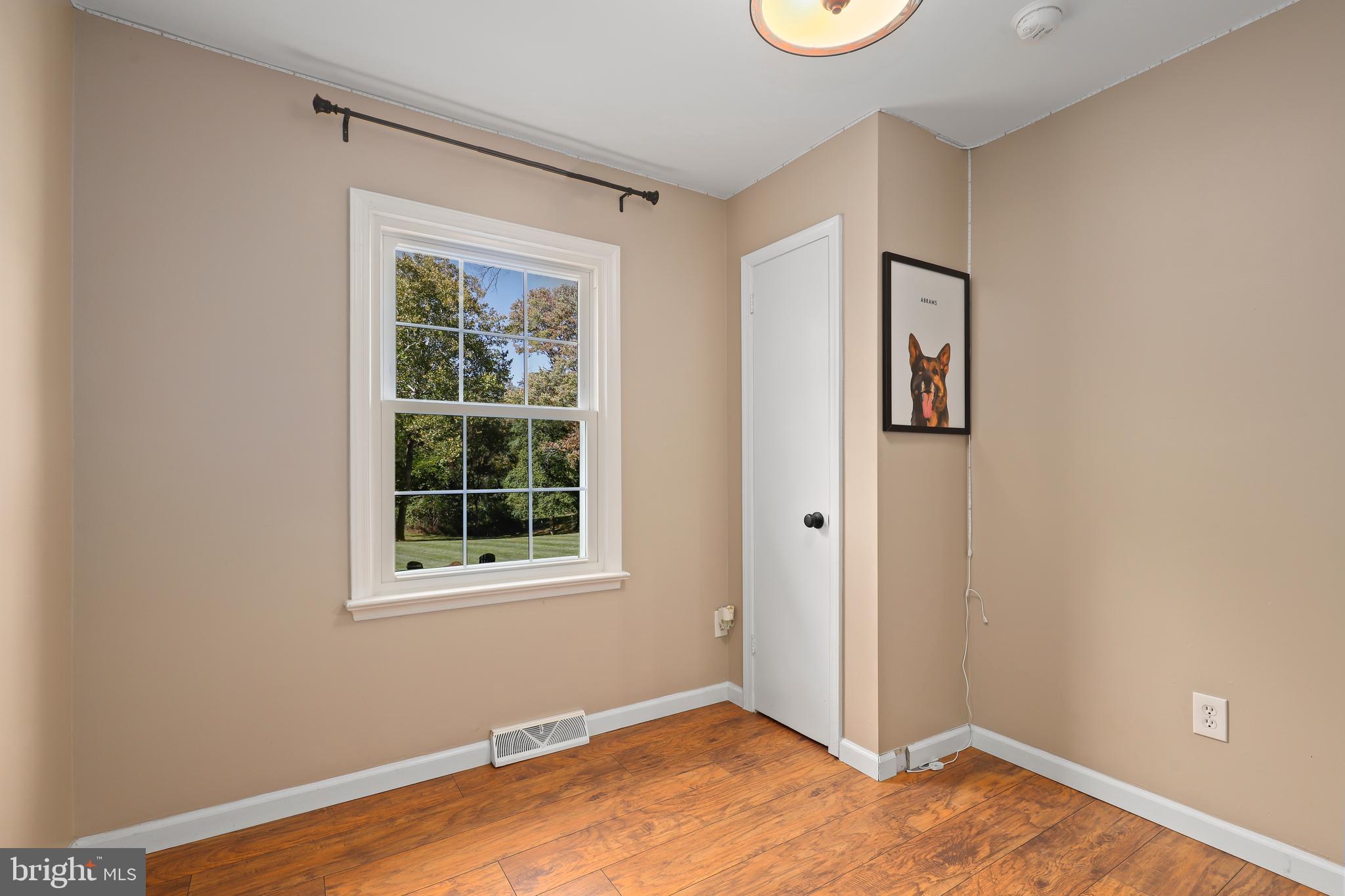 9422 Brentsville Road Manassas, VA 20112 - Photo 26 of 37 an empty room with a window