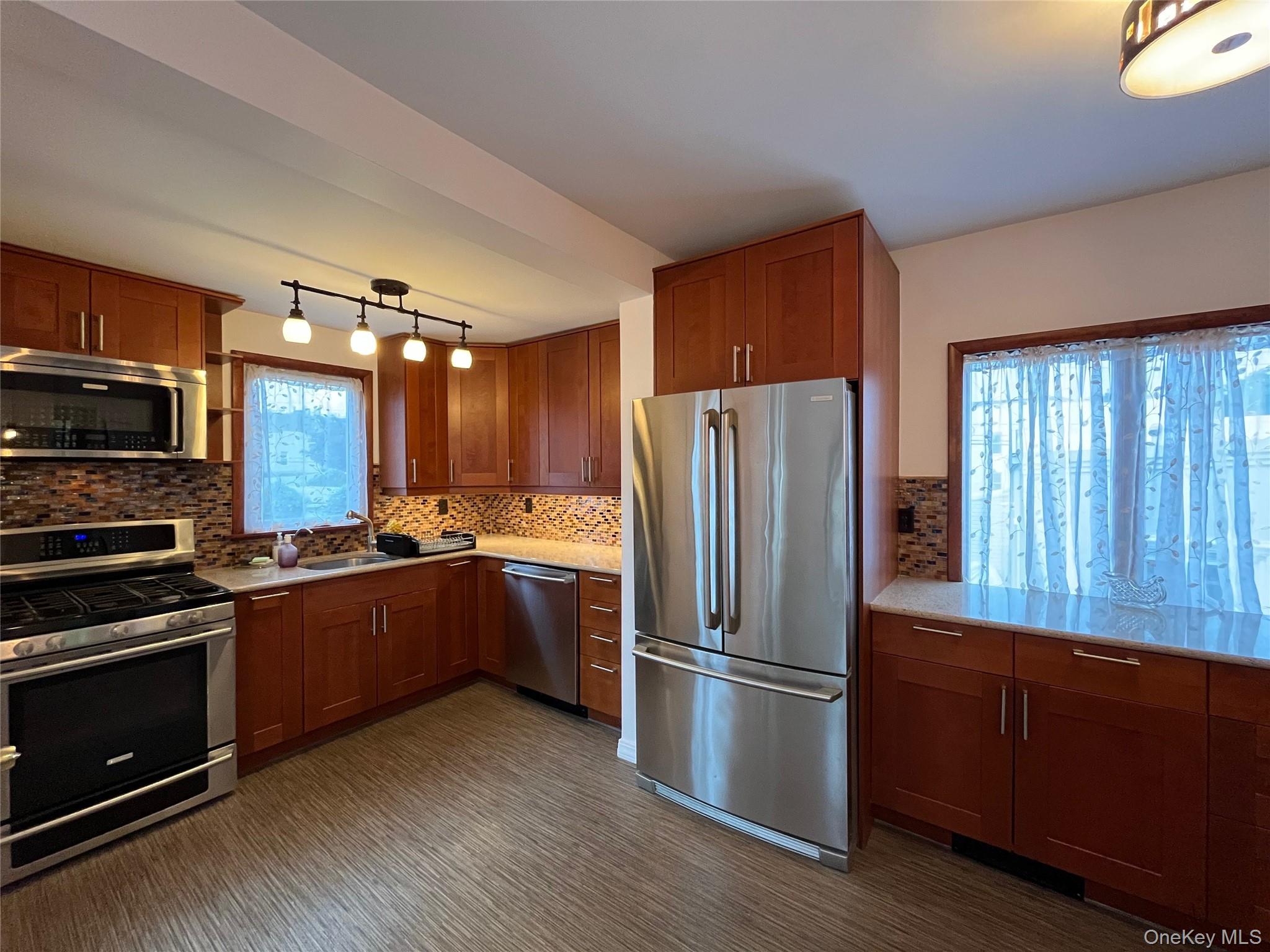 73-08 Juniper Valley Road Queens, NY 11379 - Photo 2 of 13