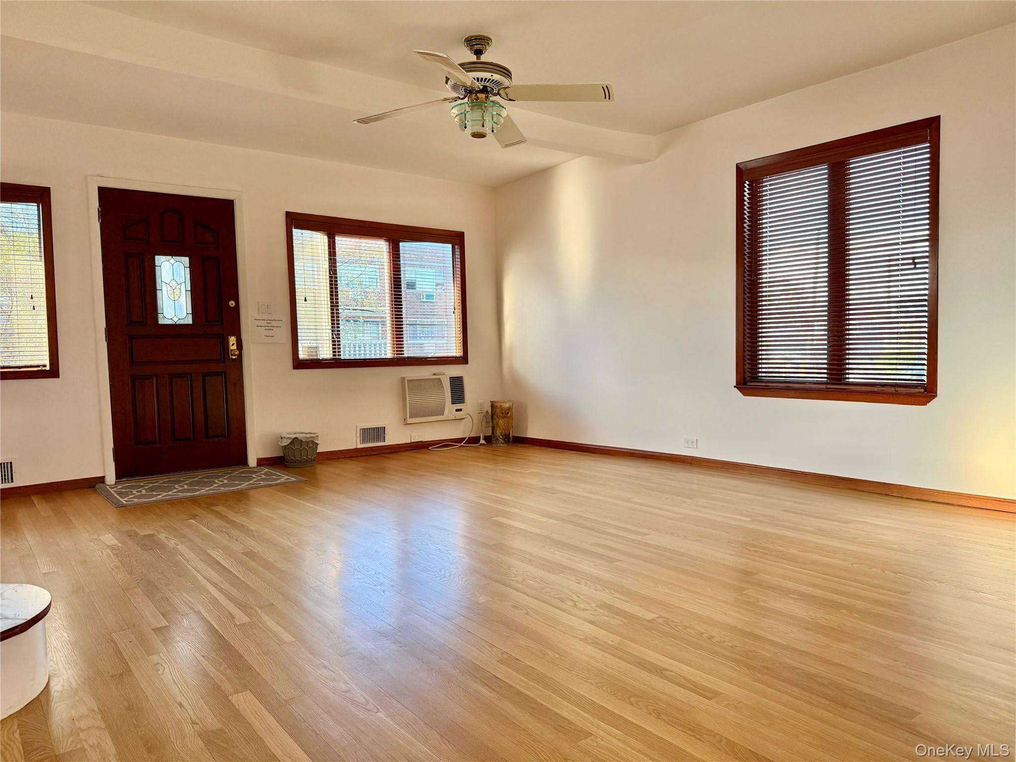 73-08 Juniper Valley Road Queens, NY 11379 - Photo 5 of 13