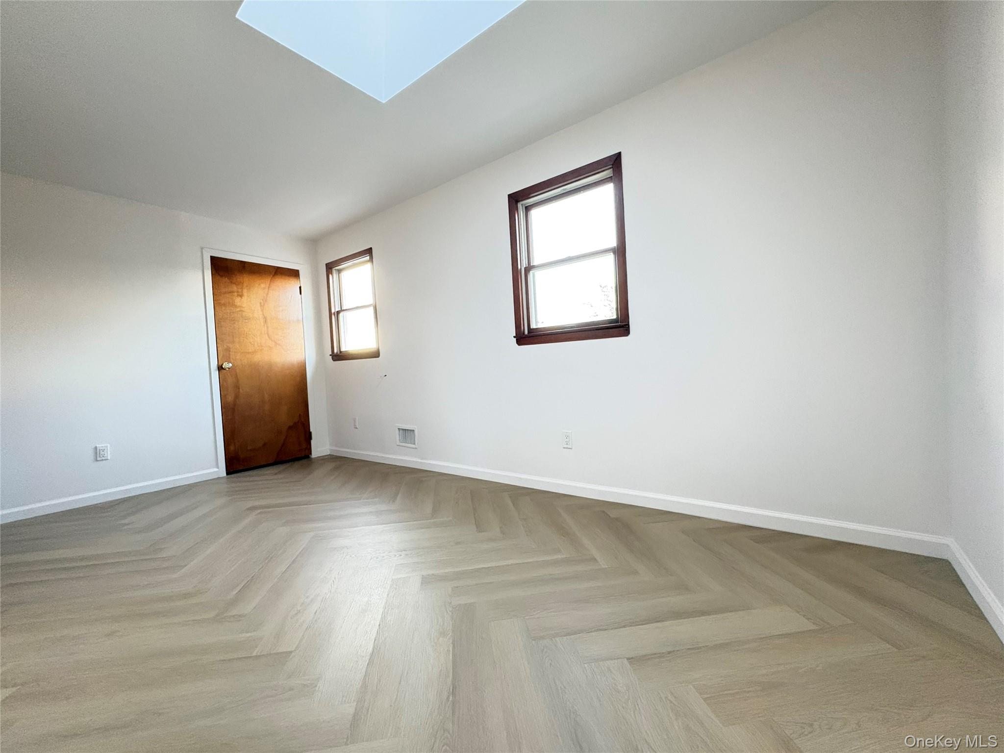 73-08 Juniper Valley Road Queens, NY 11379 - Photo 7 of 13