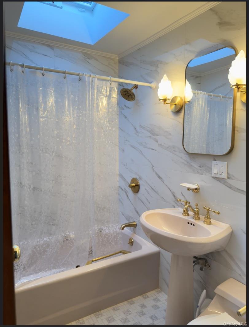 73-08 Juniper Valley Road Queens, NY 11379 - Photo 10 of 13
